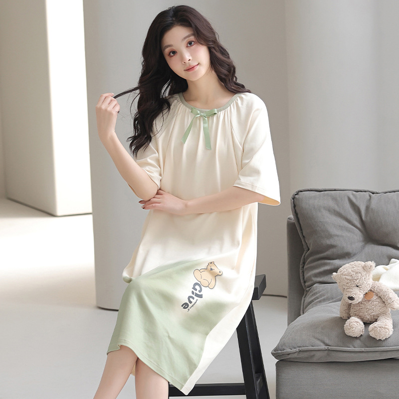 02E88827 여성
