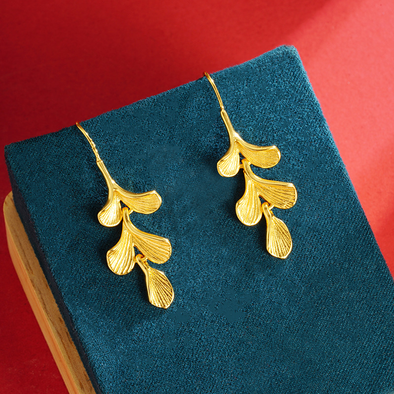 Arena oro ginkgo hoja pendientes aleación de cobre popular estilo simple hoja pendientes niñas accesorios frescos poco Libro Rojo mismo estilo