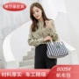 广州优惠女士条纹手提包