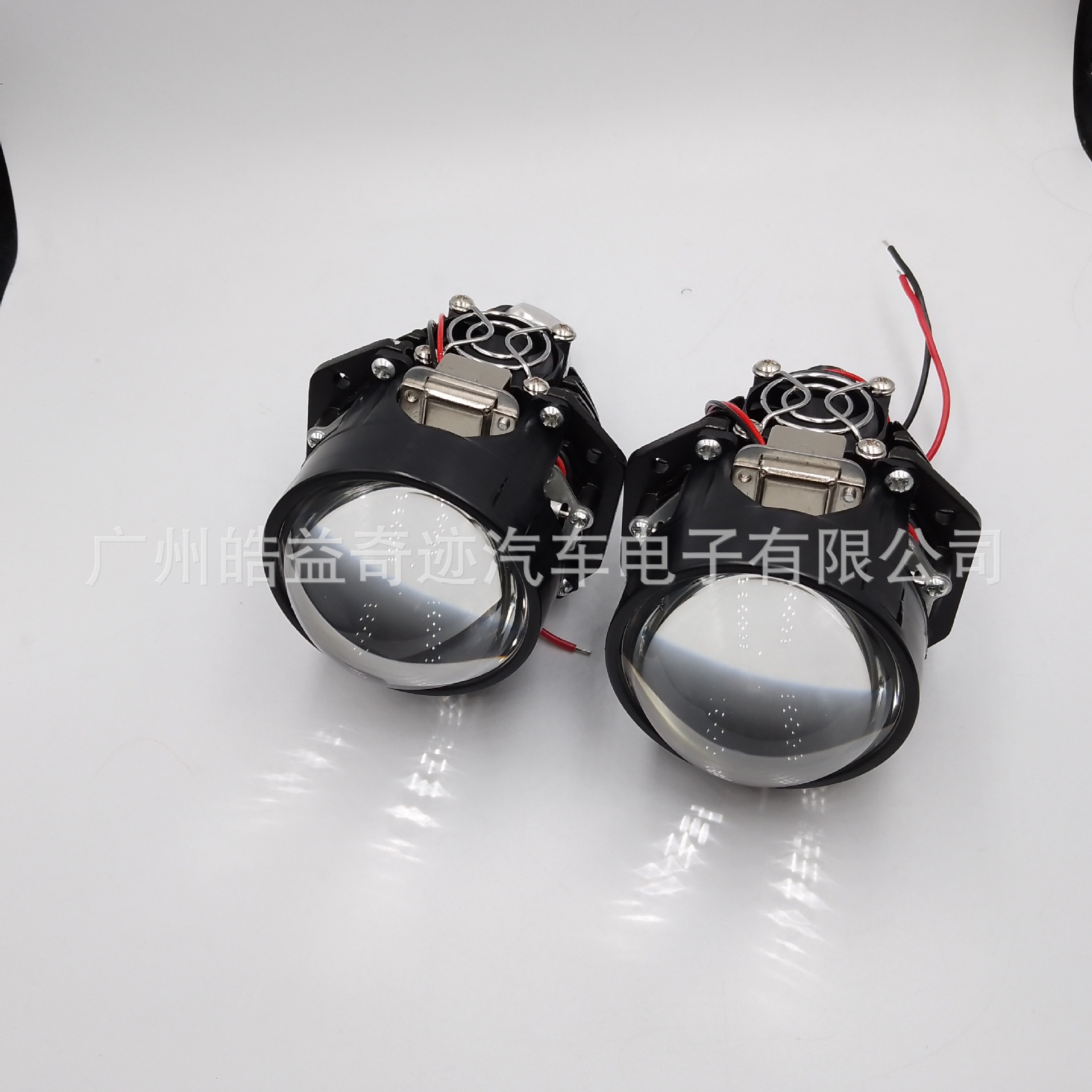 2.5-inch LED dual-light lente brillo versión Lossless instalación coche faro en stock barato al por mayor