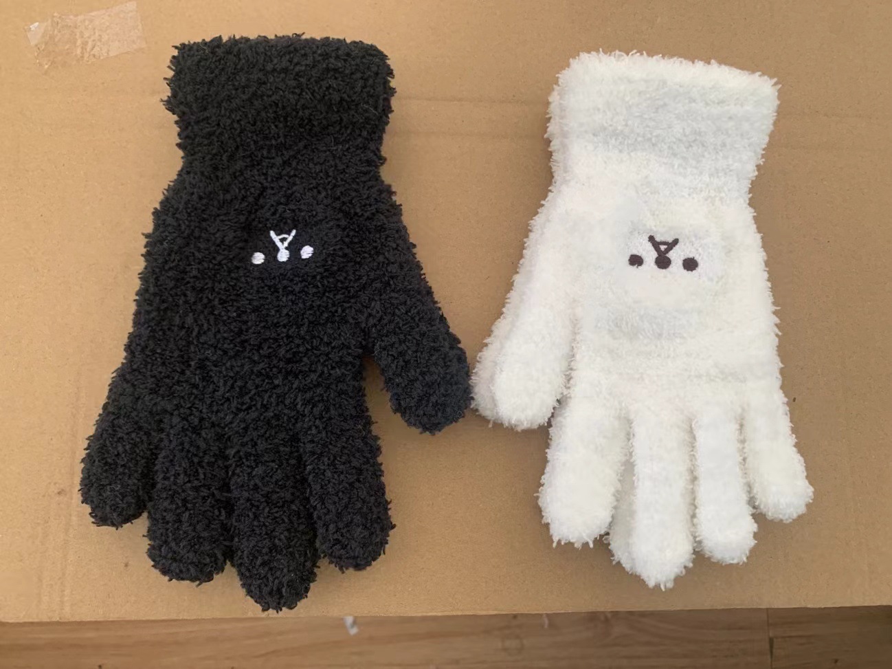 coral fleece bear embroidery gloves thick winter warm cartoon cold-proof outdoor cycling student adult ins style