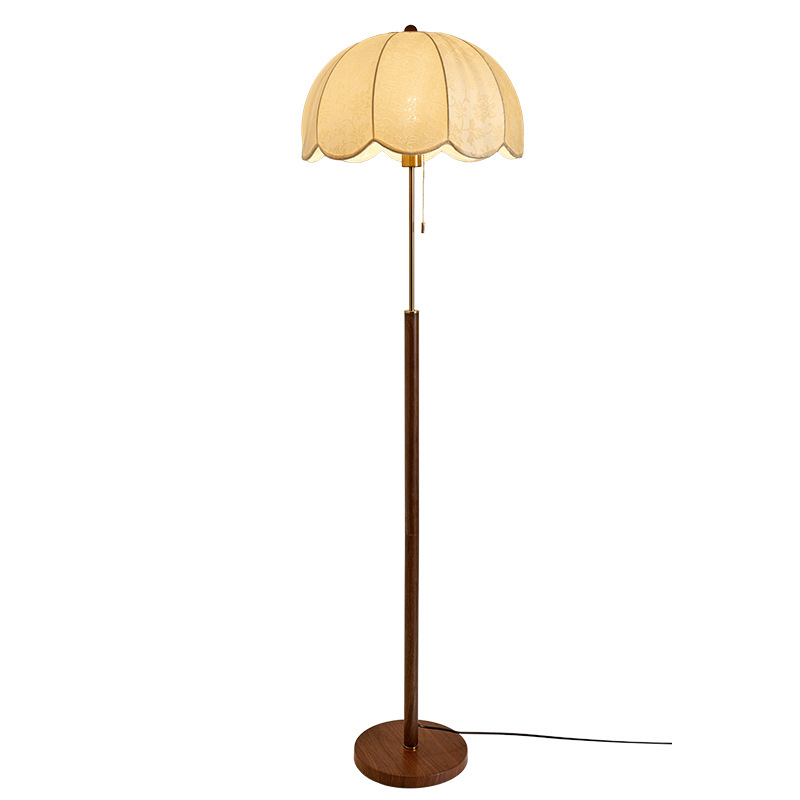 Luz de piso de estilo medieval retro decoración de sofá de sala de estar luz de atmósfera minimalista protección de ojos dormitorio luz de decoración de cabecera L138