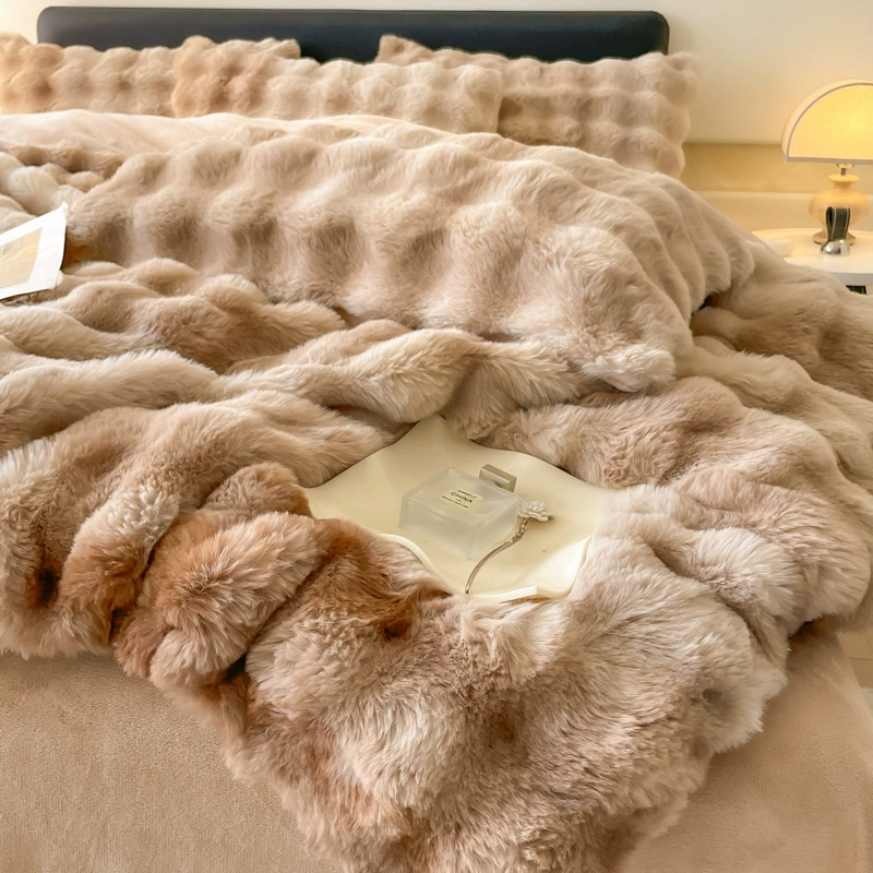 Постельное белье Velvet с кроликом крупной фактуры, комплект 4 предмета, пододеяльник из кораллового флиса Extremely warm