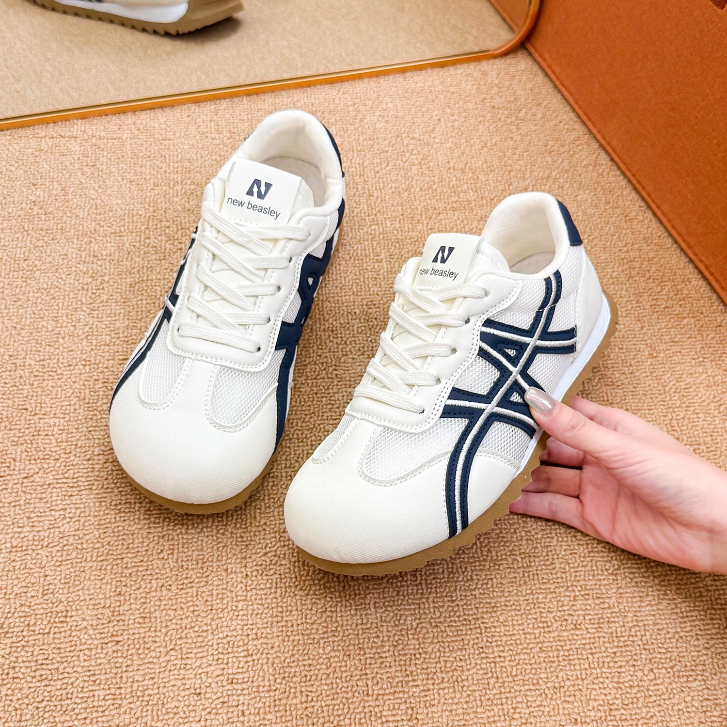 Retro Gump zapatos de primavera de mujer nuevos zapatos casuales de malla transpirables con suela dentada de malla universal zapatos deportivos de estudiantes zapatos de mujer lotes image 4