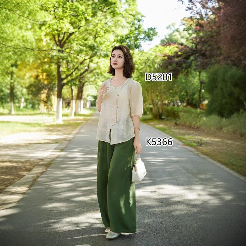 2025 New Summer Style Ramie Retro Buttoned All-Inclusive Hem T-Shirt Three-Quarter Sleeves Asymmetrical Design Literary Top 2025 New Summer Style Ramie Retro Buttoned All-Inclusive Hem T-Shirt Three-Quarter Sleeves Asymmetrical Design Literary Top