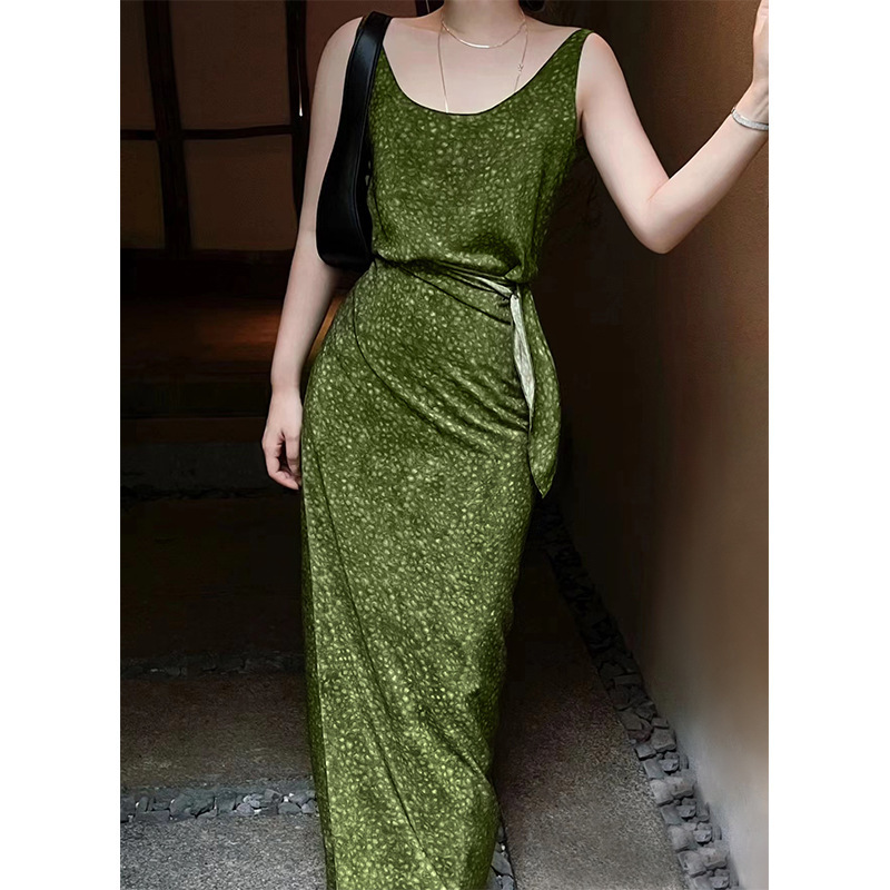 Mediterranean series! Elegant holiday style dress ~ front and rear two-way forest green wrap silk dress summer Mediterranean series! Elegant holiday style dress ~ front and rear two-way forest green wrap silk dress summer