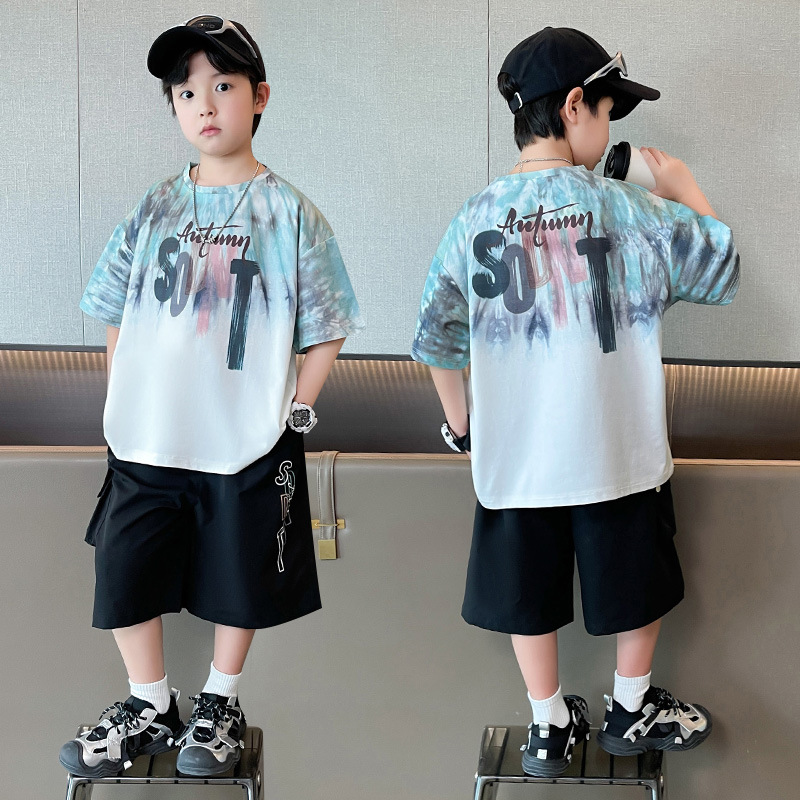 7259 Traje de manga corta para niños y niños 2025 verano nuevo estilo bebé camiseta de manga corta ropa para niños pequeños y medianos