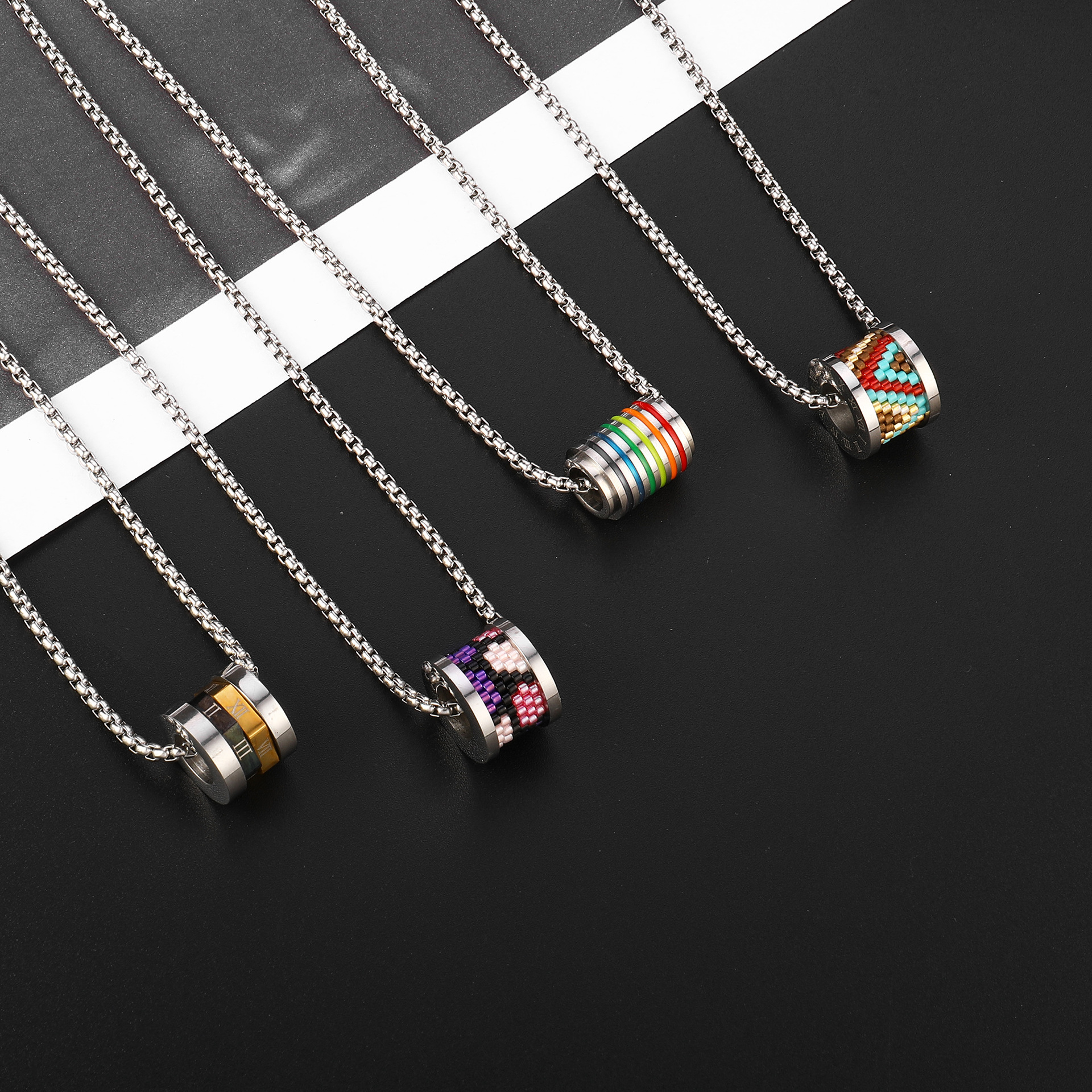 Retro Round Rainbow Titanium Steel Inlay Glass Necklace 1 Piece display picture 2