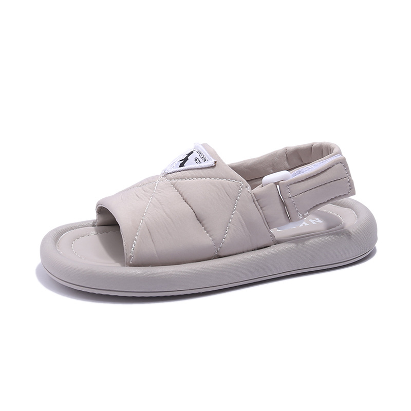 2025 nuevas sandalias de moda de verano para niños, zapatos de playa de suela blanda de estilo coreano para niños, medias zapatillas de exportación para niñas pequeñas, trbottomy