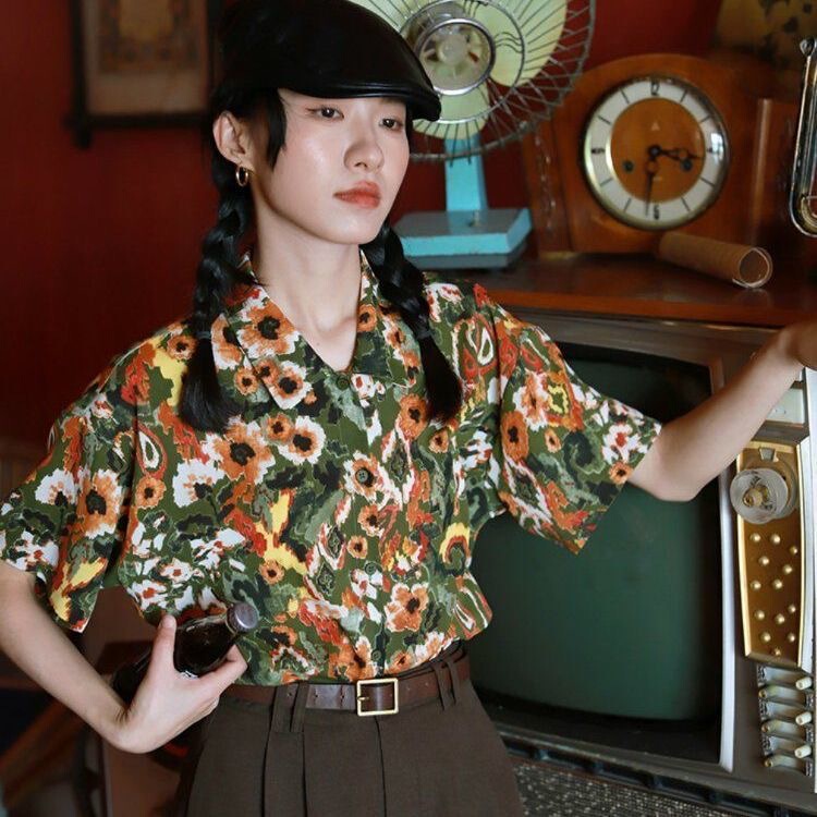 New Yellow Green Short-sleeved Printed Shirt Women's Summer Retro Hong Kong Style Design Sense Casual Slim Shirt