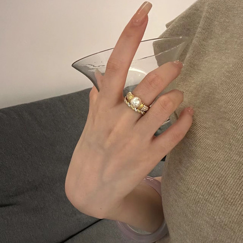 Vintage Diamond-Encrusted Pearl Ring for Women - Traditional Chinese Style, Versatile, Personality, Gray Pearl, Unique Design, Index Finger Ring