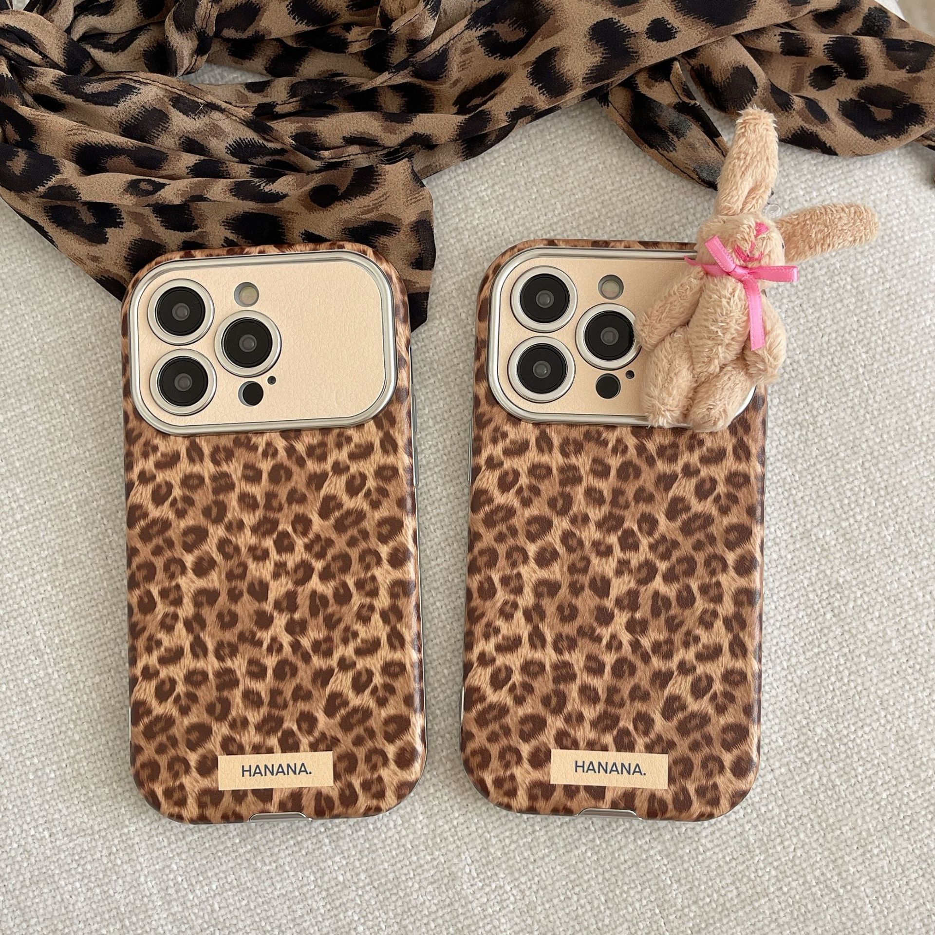 Autumn and Winter Ins Warm Brown Leopard Print Stereo Rabbit Suitable for Iphone14/13 Apple 17Promax Mobile Phone Case 15 Women