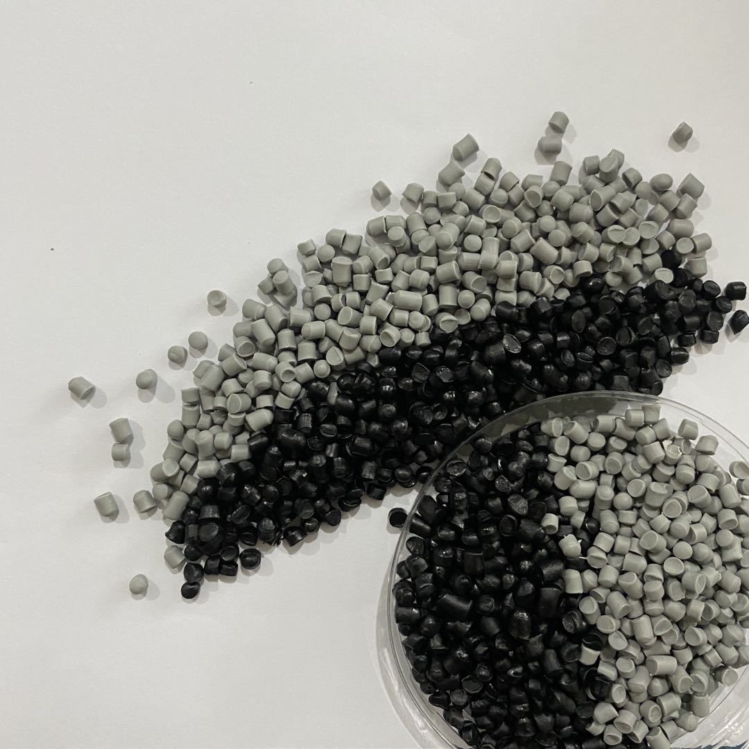 PVC灰色胶料高弹耐低温-20℃冰箱密封条料 PVC软质橡胶颗粒