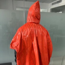 户外便携式急救雨衣长款骑车加厚反光防风应急徒步多功能雨衣批发