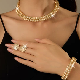 项链;耳环;首饰套装