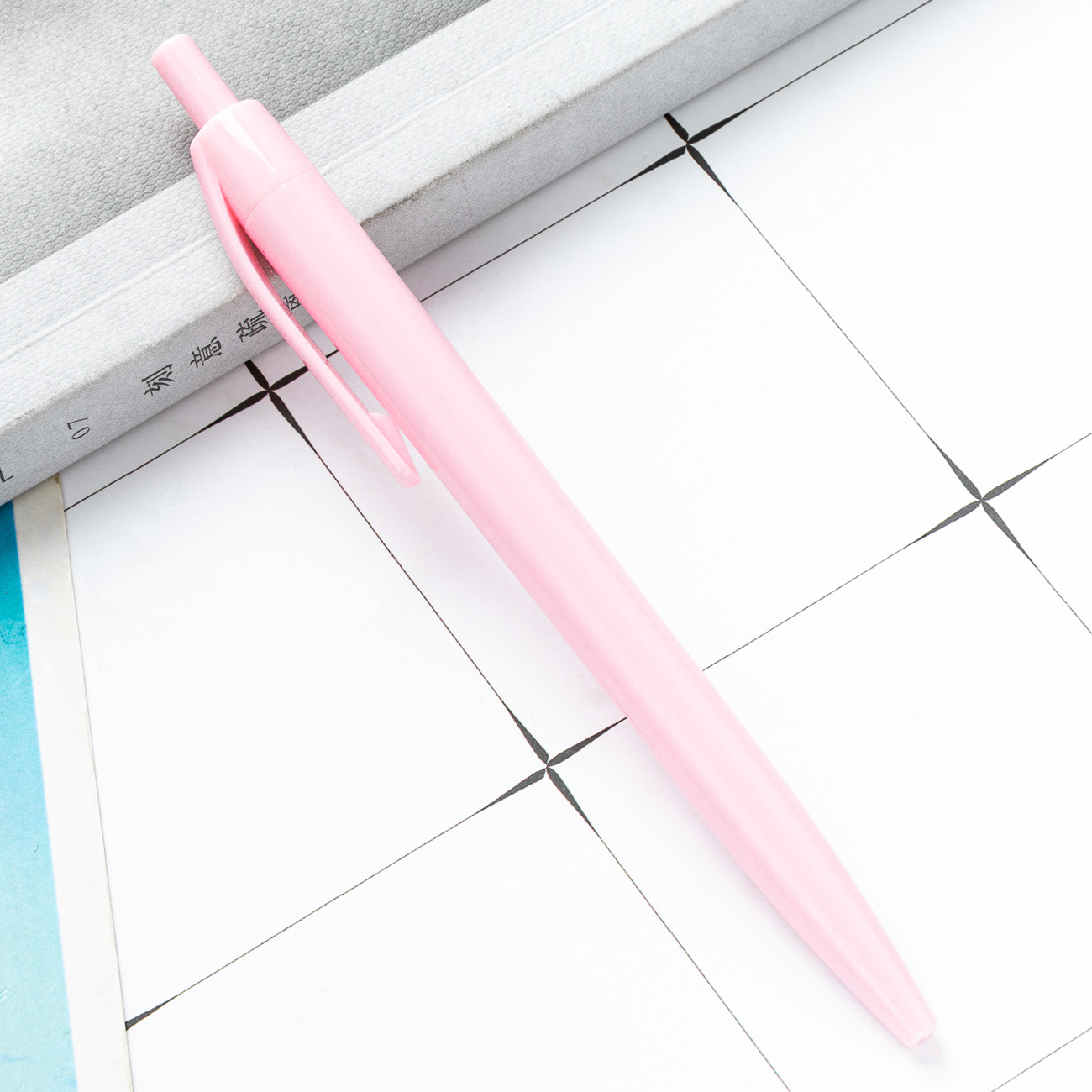 Fábrica directa simple multicolor bolígrafo publicitario bolígrafo de hotel bolígrafo de regalo bolígrafo de plástico imprimible logo