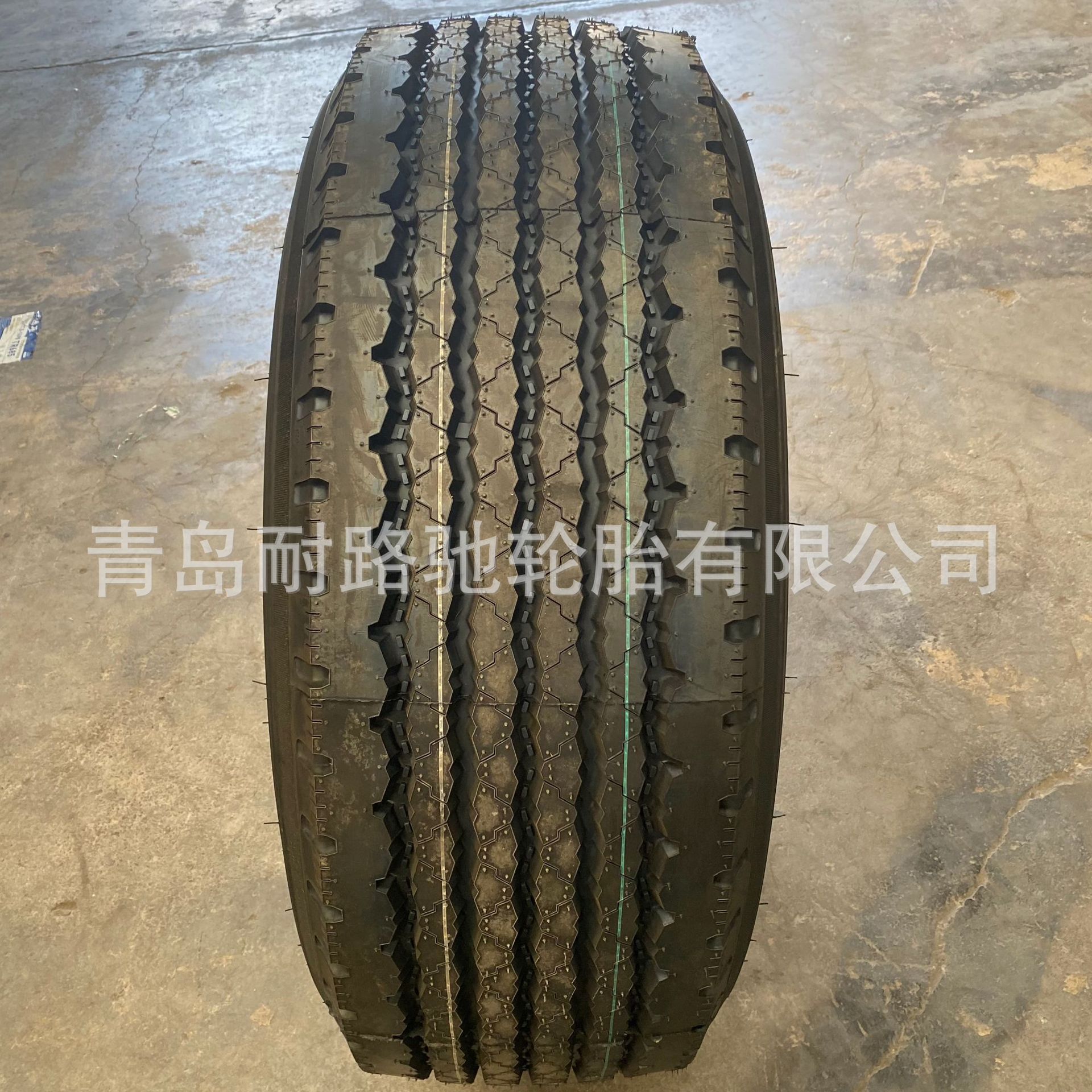 油罐车轮胎 385/65R22.5 载重汽车钢丝轮胎   拖车轮胎