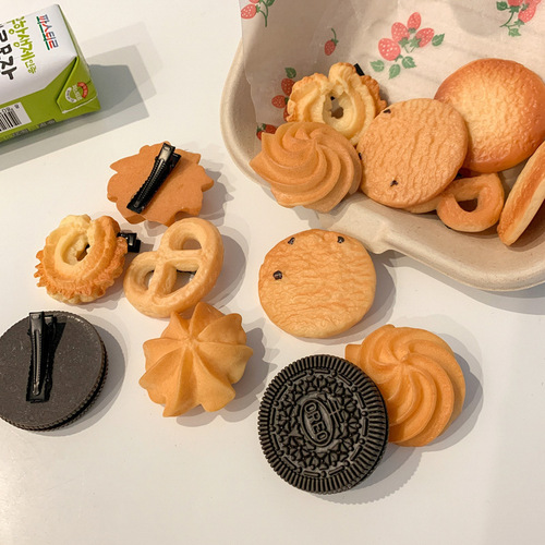 Fun and funny cookie hairpins, simulated Oreo food side clips, personalized bangs clips, broken hair clips