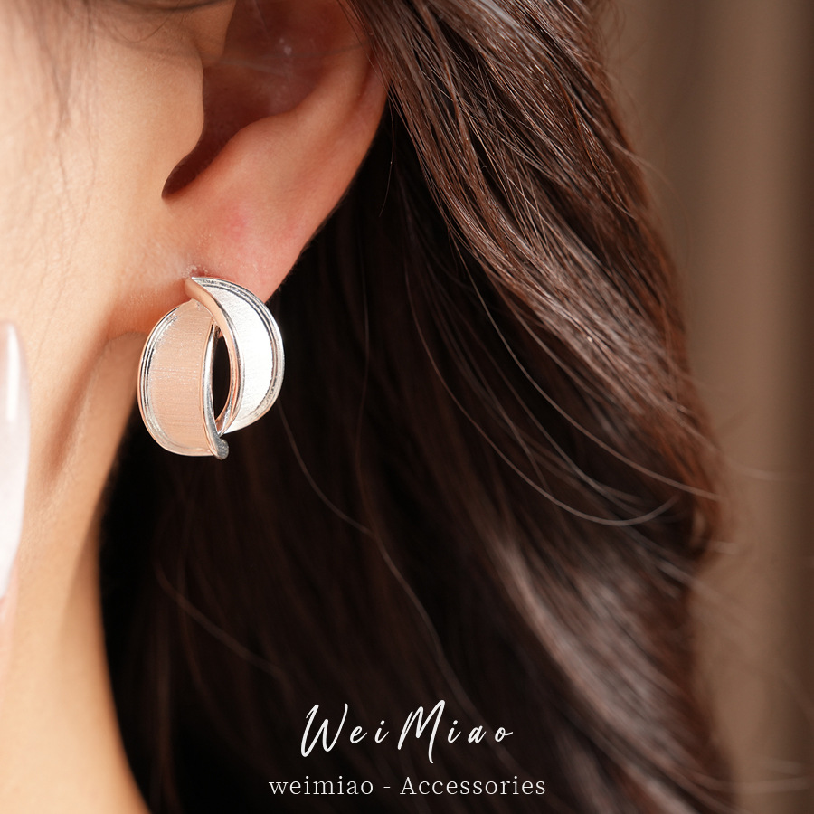18k oro real chapado aguja de plata cepillado pernos oval estilo simple temperamento pendientes ligero lujo alta sensación de auriculares image 5