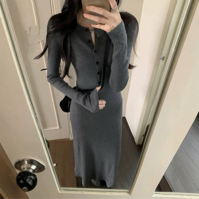 Extra-long sweater dress for women, black, Korean style, slim fit, mid-length, knee-length, ankle-length knit dress for autumn and winter Extra-long sweater dress for women, black, Korean style, slim fit, mid-length, knee-length, ankle-length knit dress for autumn and winter