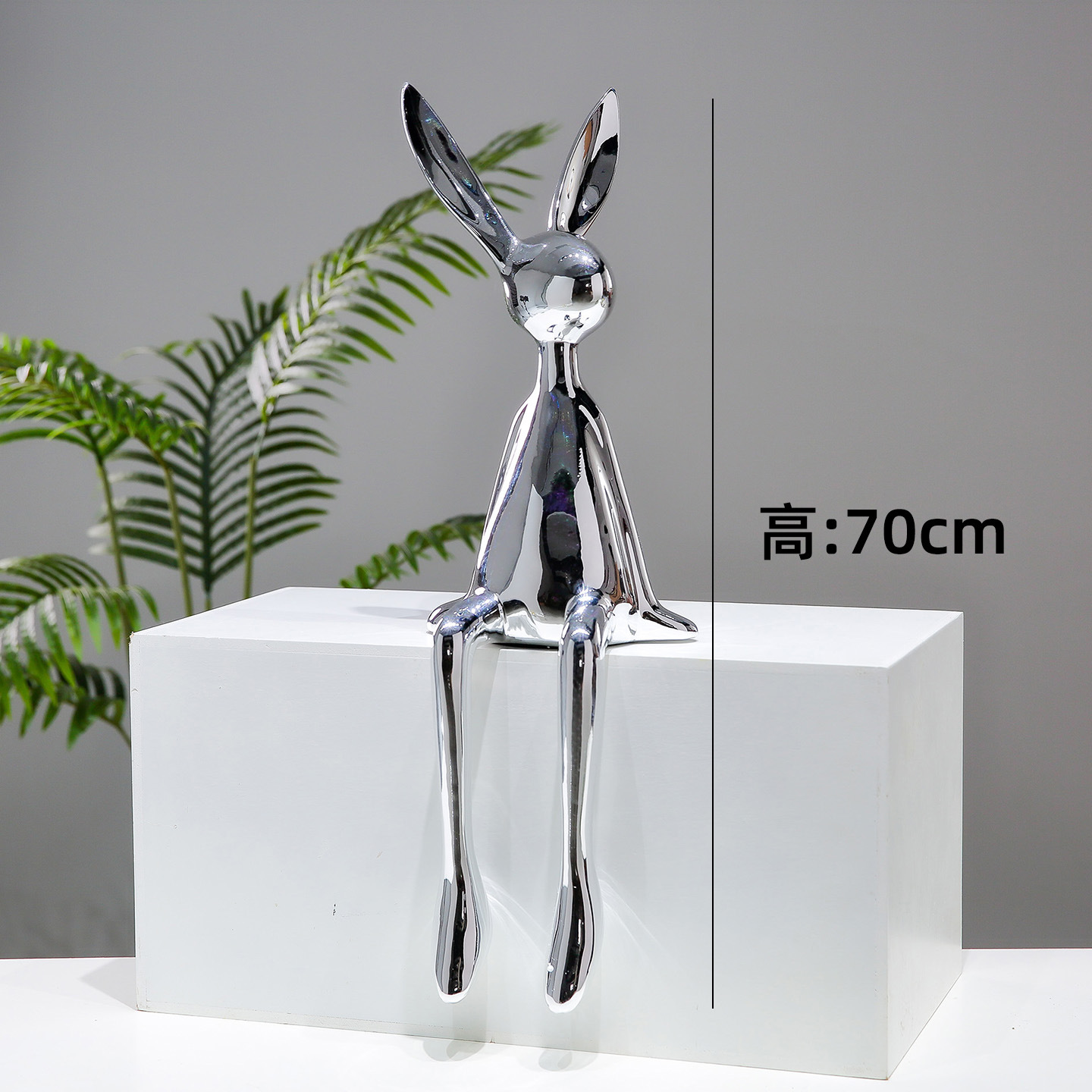 Decoración de conejo de postura sentada de galvanoplastia de lujo ligero moderno