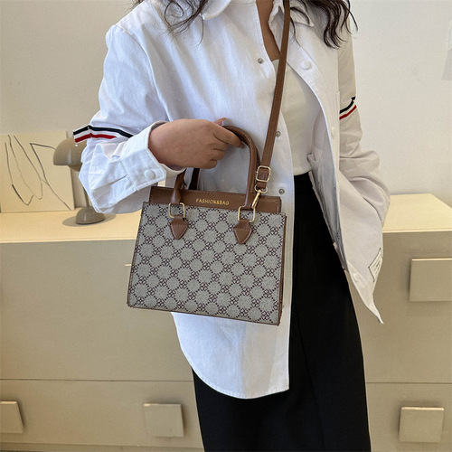 Ladies Handbag  New Summer Retro Women's Bag Stylish and Elegant Large Capacity Crossbody Mom Bag Trendy