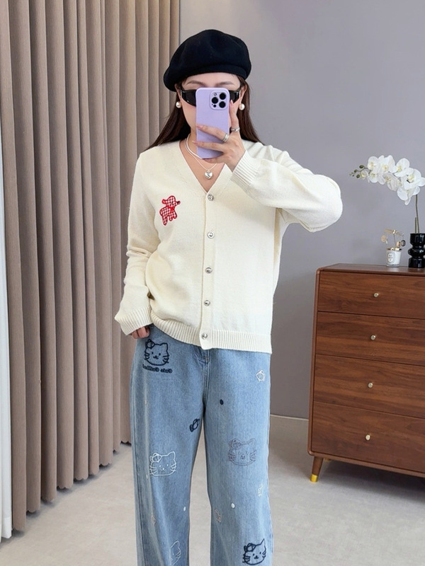 爱元2025秋季新款大码女装胖mm200斤宽松毛衣V领小象针织开衫F570|undefined