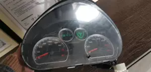 Dördtəkərli elektrik avtomobil üçün cihaz paneli