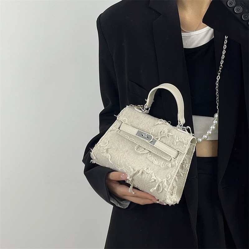 Capacious summer one-shoulder bag