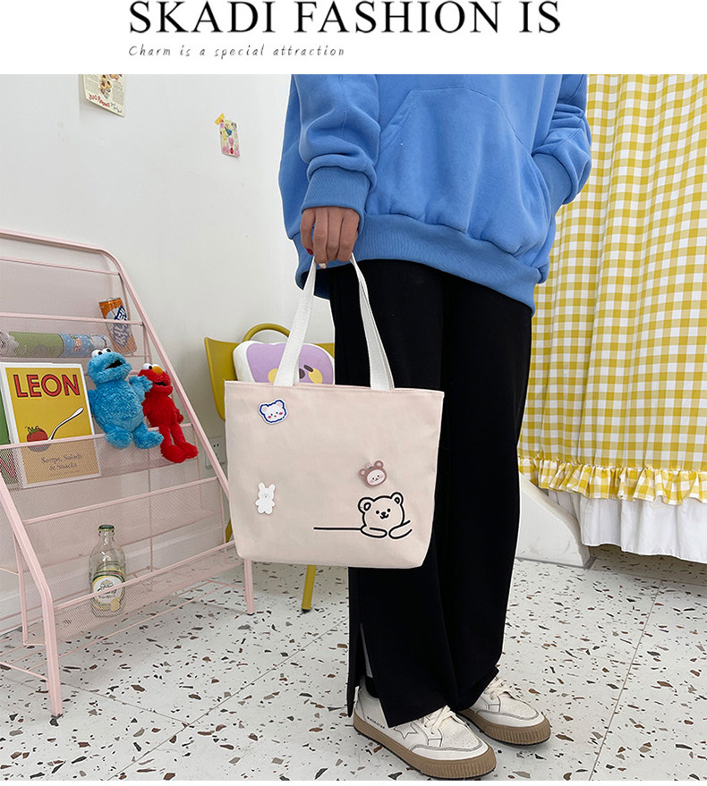 2022 New Japanese-style ins fresh and clean shopping storage bags, lunch boxes, bento bags, girls' handbags, canvas bags Application Scenario