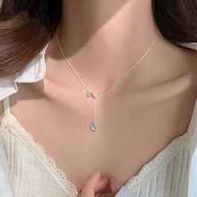 蓝色水滴锆石吊坠项链女轻奢简约小众高级设计感可抽拉锁骨链配饰