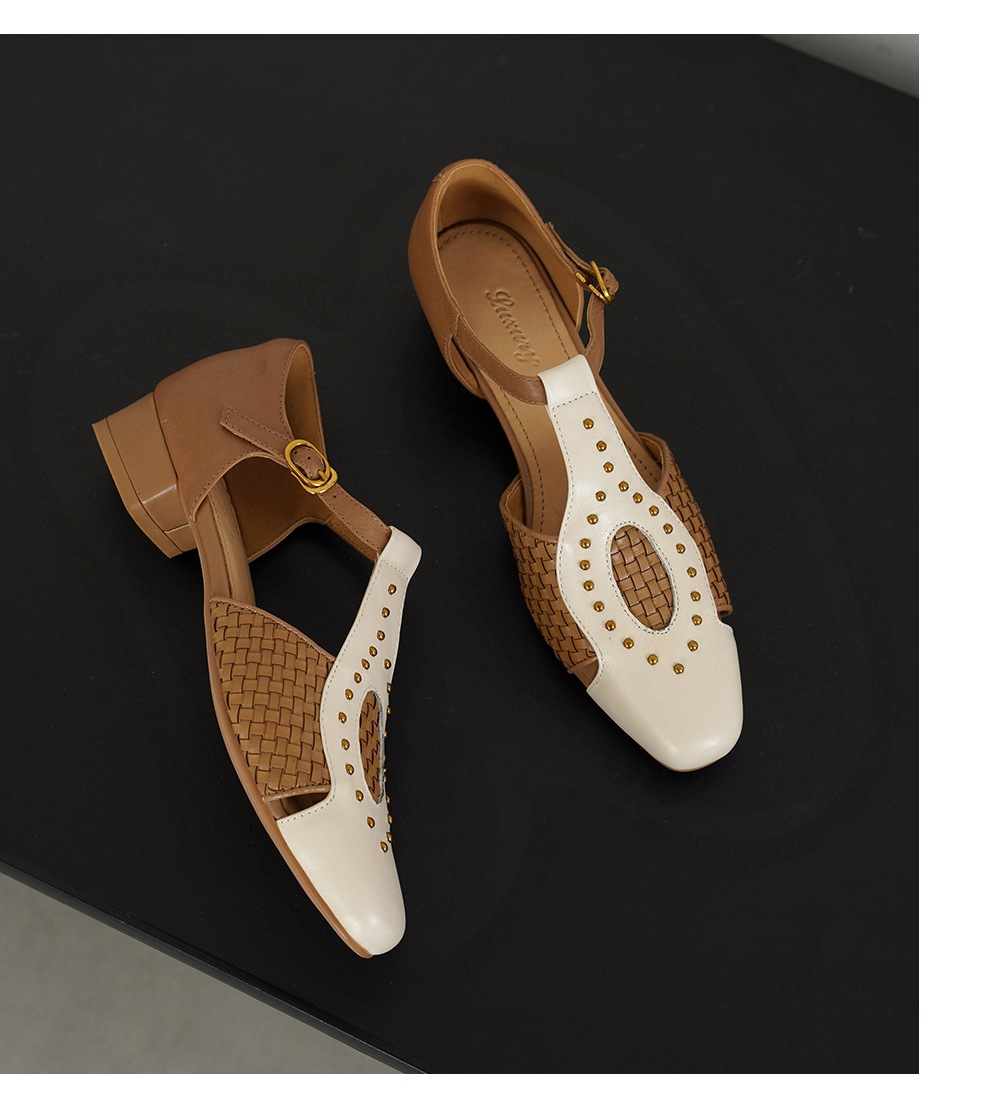 Sandal nữ mũi nhọn gót thấp da bò đinh tán phong cách La Mã — đen chi tiết 16