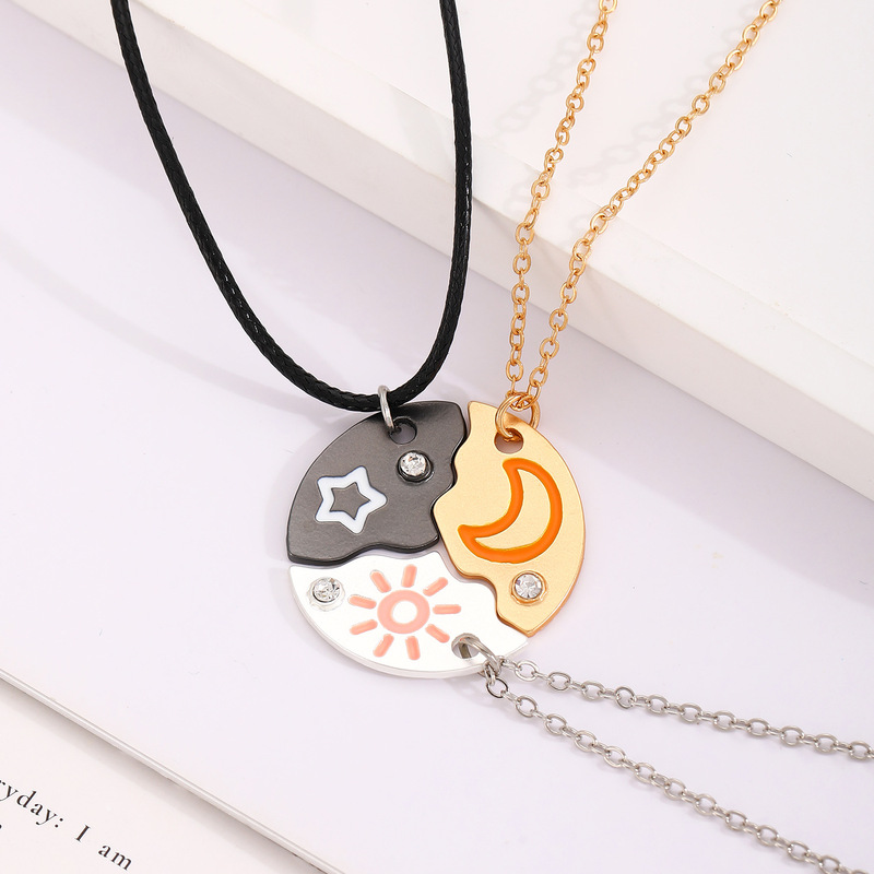 New Cross-border Stars, Moon and Sun Three-person Splicing Good Friends and BFF Alloy Diamond Two-piece Set Necklace New Cross-border Stars, Moon and Sun Three-person Splicing Good Friends and BFF Alloy Diamond Two-piece Set Necklace