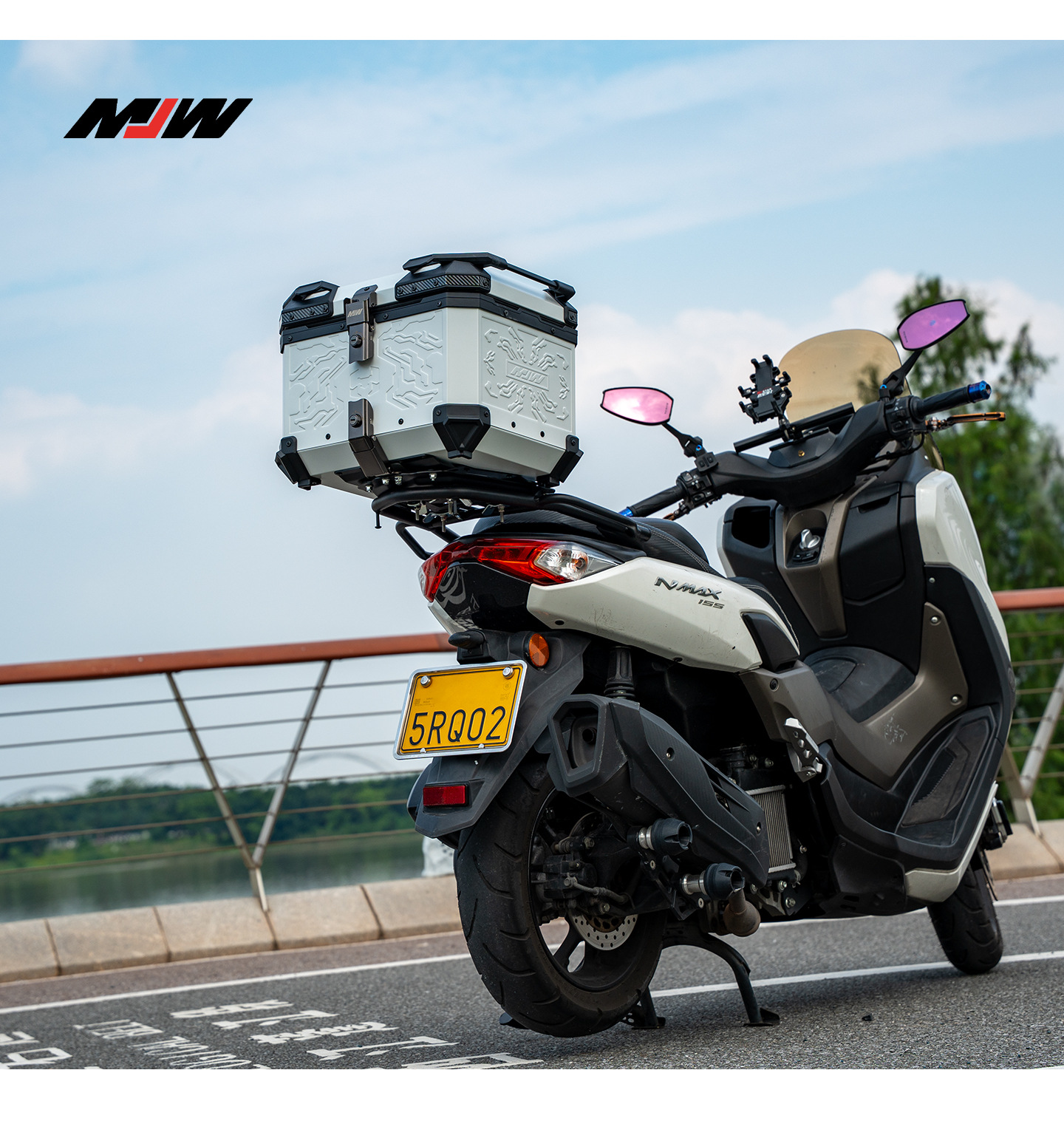 45Lmjw Beast Four-Sided Embossed Motorcycle Quick-Release Aluminum Alloy Embossed Tail Box for Scooter and Electric Vehicle