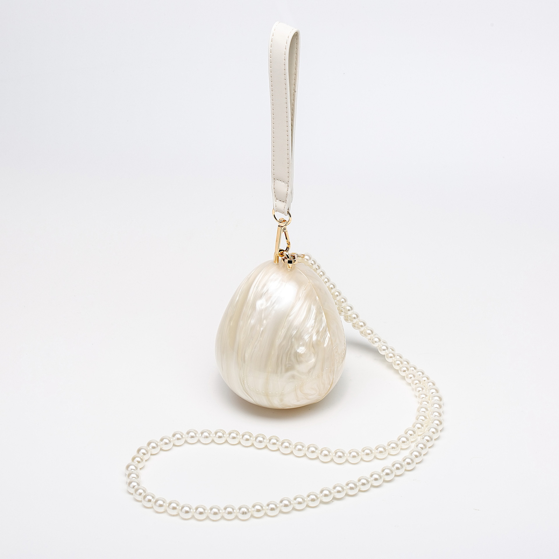 540g Weight Cotton Lining Material Magnetic Buckle Closure Type Single Shoulder Strap, Top Handle Strap Type Evening Bag Bags Type Club, Party Occasion Acrylic Material Heart Shape, Bow Knot Pattern All Seasons Season Women's Gender Elegant Style Square, Oval Shape Arylic Heart Shape Bow Knot Square Oval Evening Bags 4