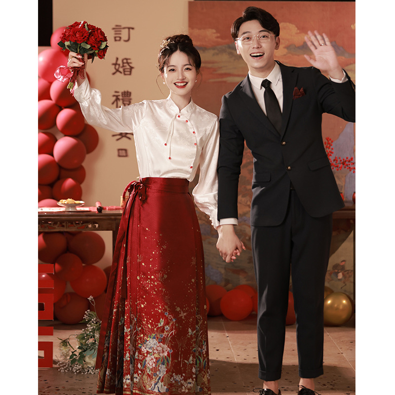 Qipao Toast Dress 2026 New Style Engagement Dress for Women, Chinese-Style Improved Hanfu, Annual Party Red Mamian Skirt Set