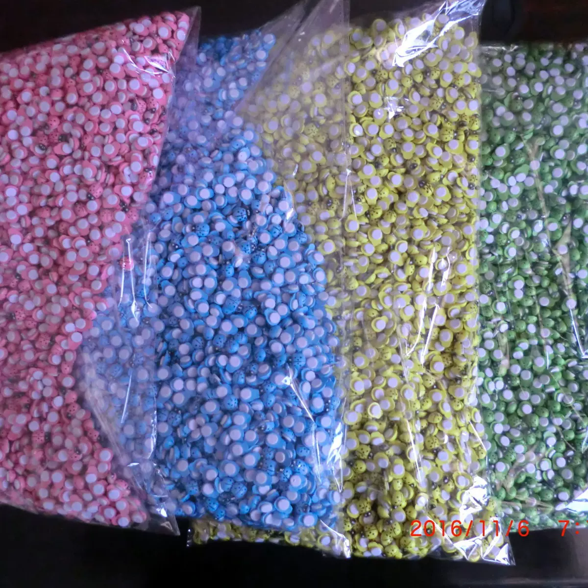 厂家批发木制工艺礼品 微景观甲壳虫瓢虫海绵胶 卡通家居工艺品