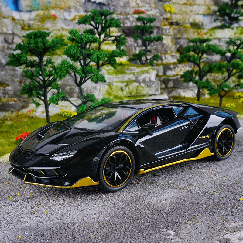 Car to 1:24 Rambo LP770 sound and light pull-back car children's toys Super running simulation alloy car model ornaments Car to 1:24 Rambo LP770 sound and light pull-back car children's toys Super running simulation alloy car model ornaments