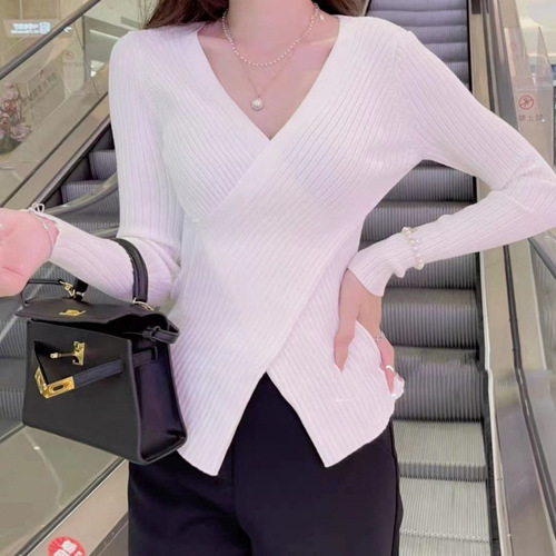 Spring/Summer 2025 Women's Cross-Design All-Match Long-Sleeve Slimming Base Layer Knit Top – Trendy & Chic Innerwear