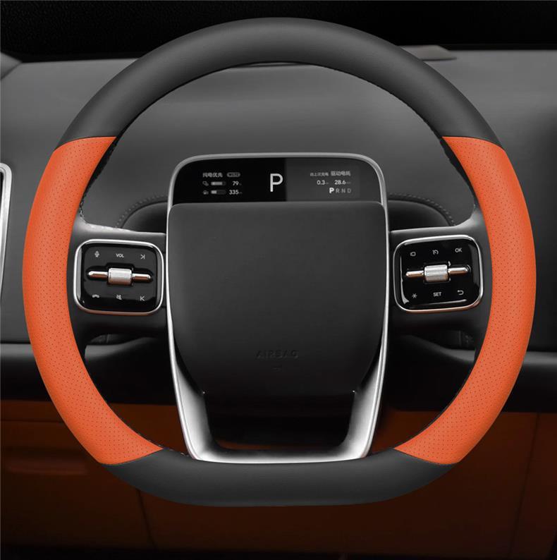 2026 model Xpeng MONA L03 steering wheel cover is ultra-thin, non-slip, sweat-proof, odorless, and has a premium feel, suitable for all seasons