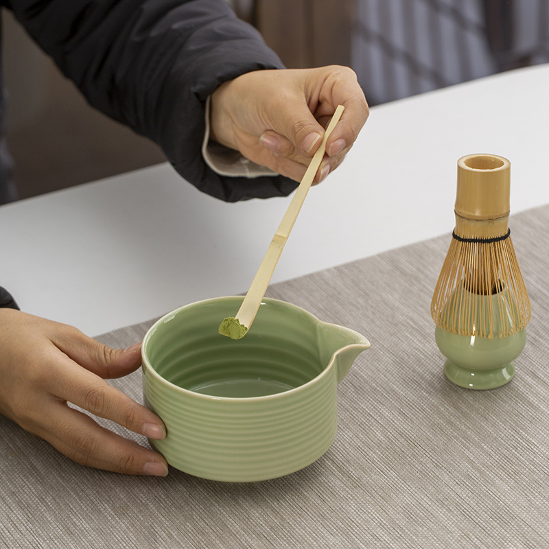 Juego de cuatro piezas de ceremonia del té de matcha, jaula de té de Baiben, tazón de té de pie, juego completo de combinación japonesa, té de punto, accesorios de jaula de té