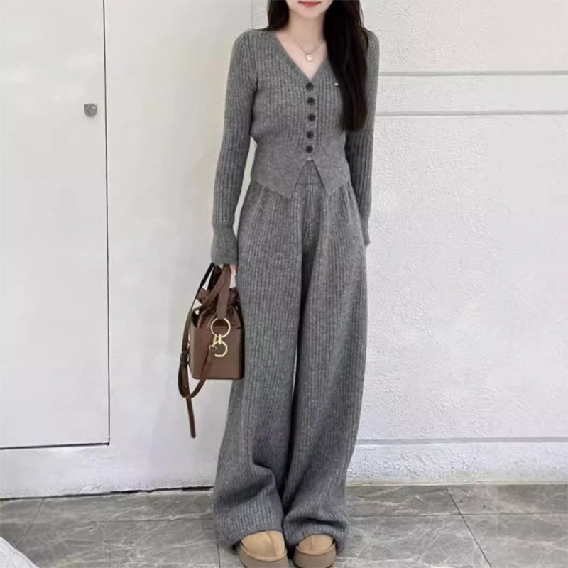 2025秋冬修身百搭毛衣套装女两件套v领开衫显瘦高腰针织衫+阔腿裤|undefined
