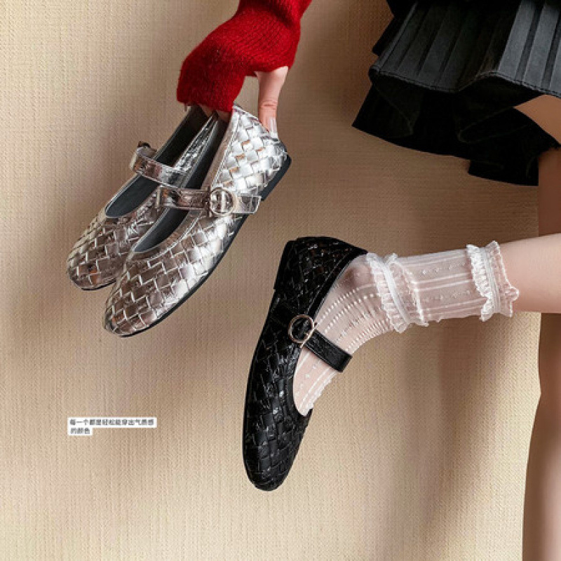 2.5cm Height-Increasing Mary Jane Shoes for Women, 2026 New Summer Silver French Style Shallow Single Shoes with Diamond Pattern 2.5cm Height-Increasing Mary Jane Shoes for Women, 2026 New Summer Silver French Style Shallow Single Shoes with Diamond Pattern