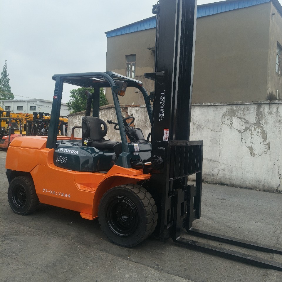外贸直销日本TOYOTA丰田柴油5吨叉车二手日本叉车