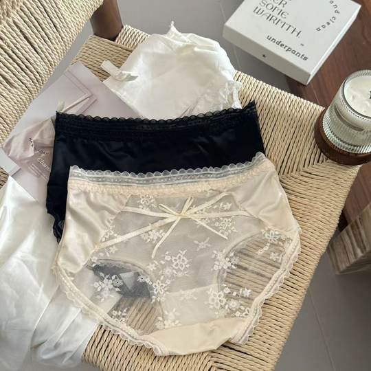 French Style Pure Transparent Underwear Women's Sexy Beautiful Hip Mid-Waist Bow Mulberry Silk Bottom Crotch Women's Trip