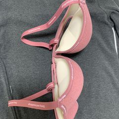 夏の外は腰の細いaa杯の平胸の専用の厚い大きい下着の女性の小さい胸が集まって垂れ下がることを防止します。