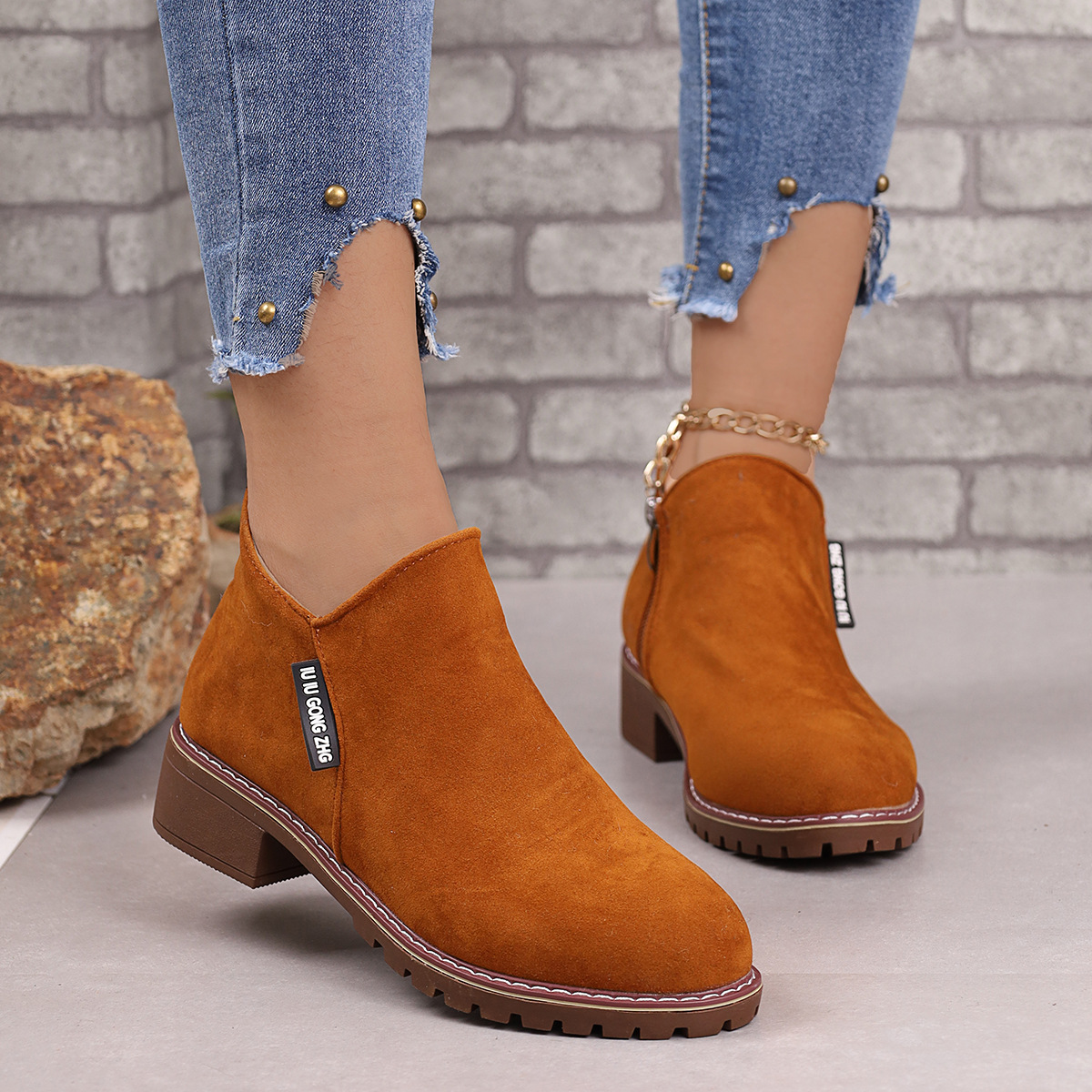 Neue kurze, gefrostete Vintage-Booties für Damen mit klobigen Absätzen und seitlichen Reißverschlüssen_voghion.com