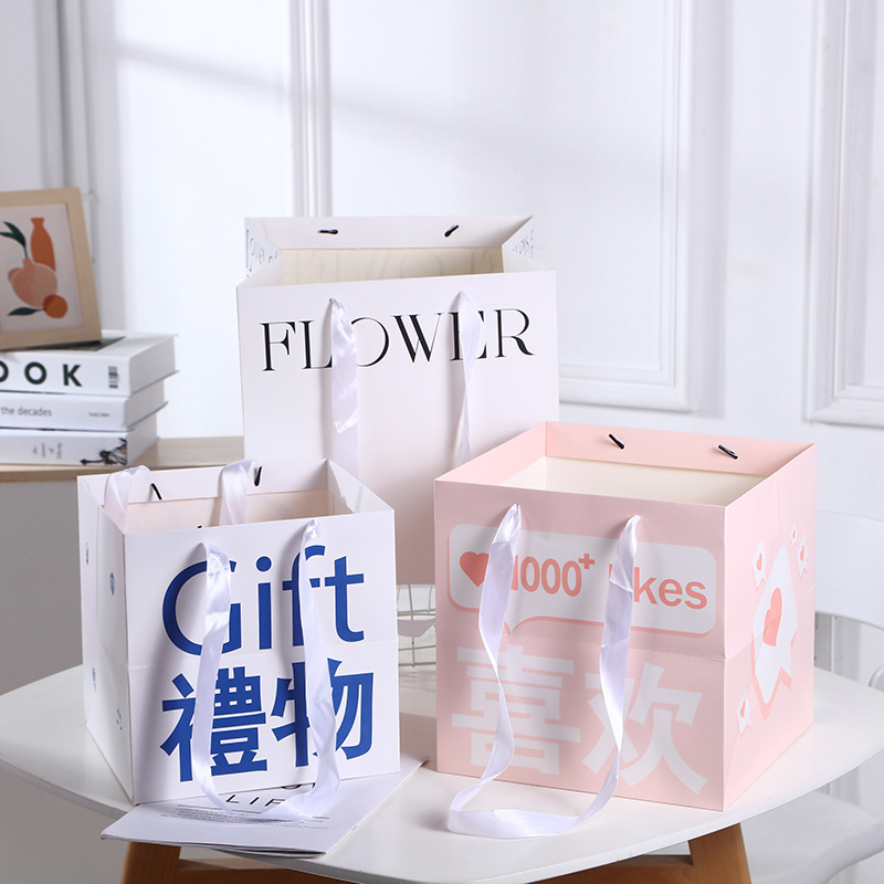 创意热销花束手提袋方形鲜花礼品袋情人节包装纸袋小批量厂家批发