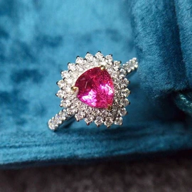 翡翠手饰;玉器工艺品;宝石手饰