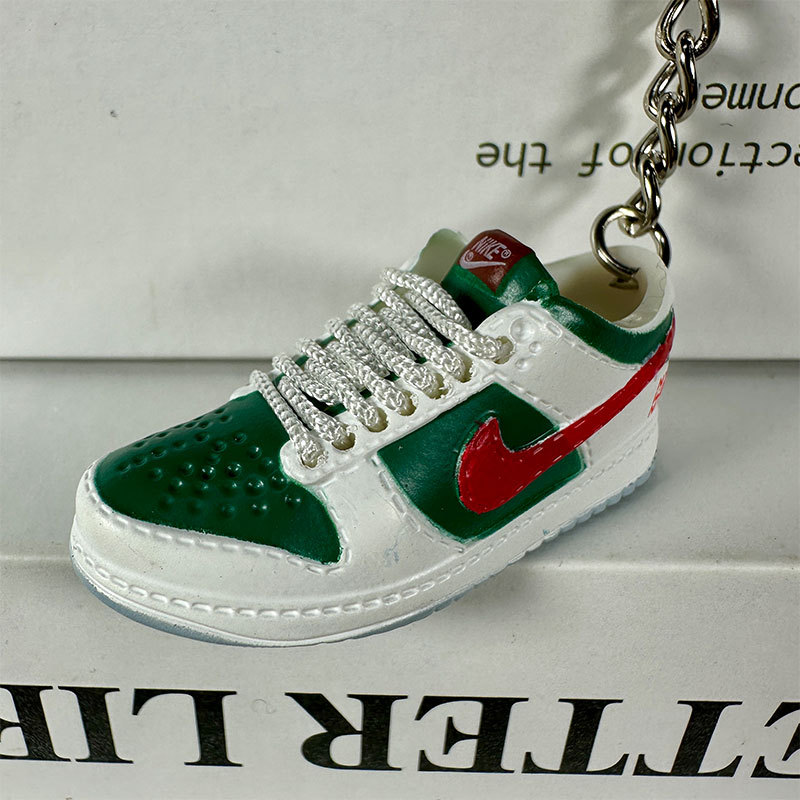 28. White Green Orange